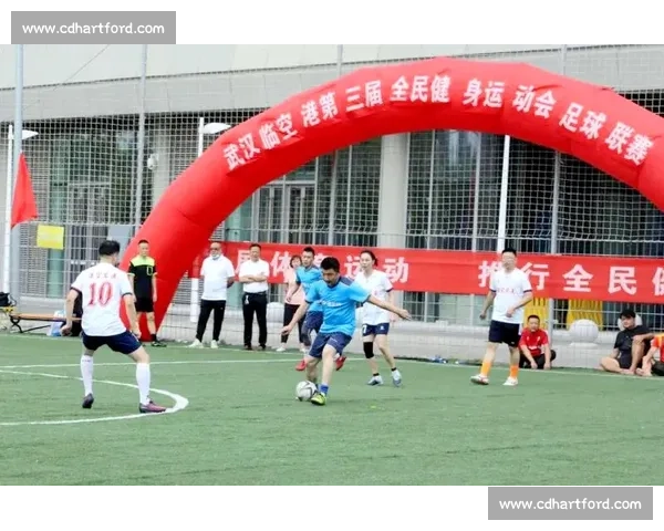 苏州启幕 “空中苏超”!首届无人机足球联赛点燃科技竞技热潮 苏州启幕 “空中苏超”!首届无人机足球联赛点燃科技竞技热潮