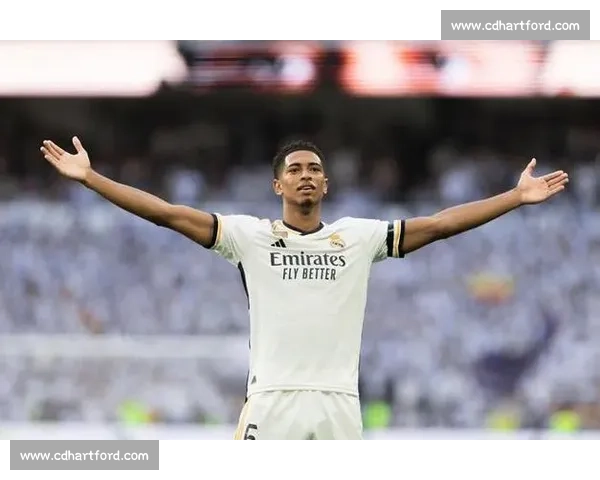 贝林厄姆新战术体系遇挫:高温与防守重任拖累皇马开局 贝林厄姆新战术体系遇挫:高温与防守重任拖累皇马开局