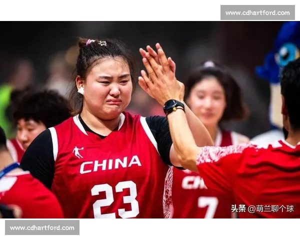 2.26 米济南姑娘首秀震撼!抬手即触筐,热身赛统治级表现引爆泉城 2.26 米济南姑娘首秀震撼!抬手即触筐,热身赛统治级表现引爆泉城