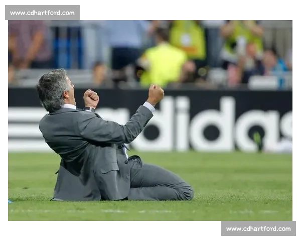 穆里尼奥的 “特别” 瞬间:从狂言到传奇的绿茵印记 穆里尼奥的 “特别” 瞬间:从狂言到传奇的绿茵印记